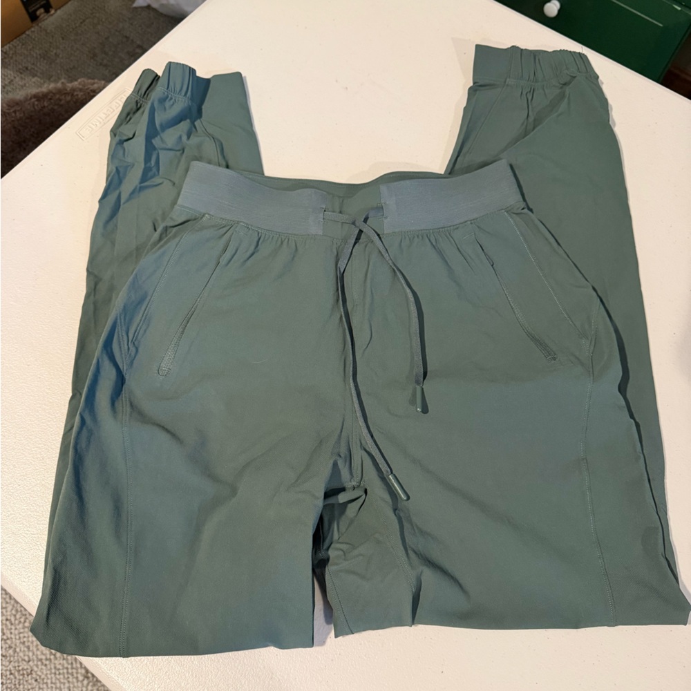 Lululemon joggers